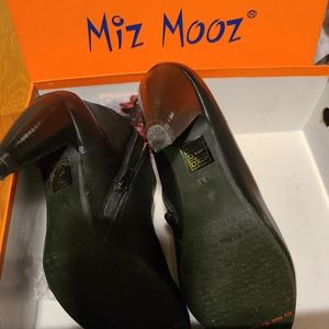 Miz Mooz booties
